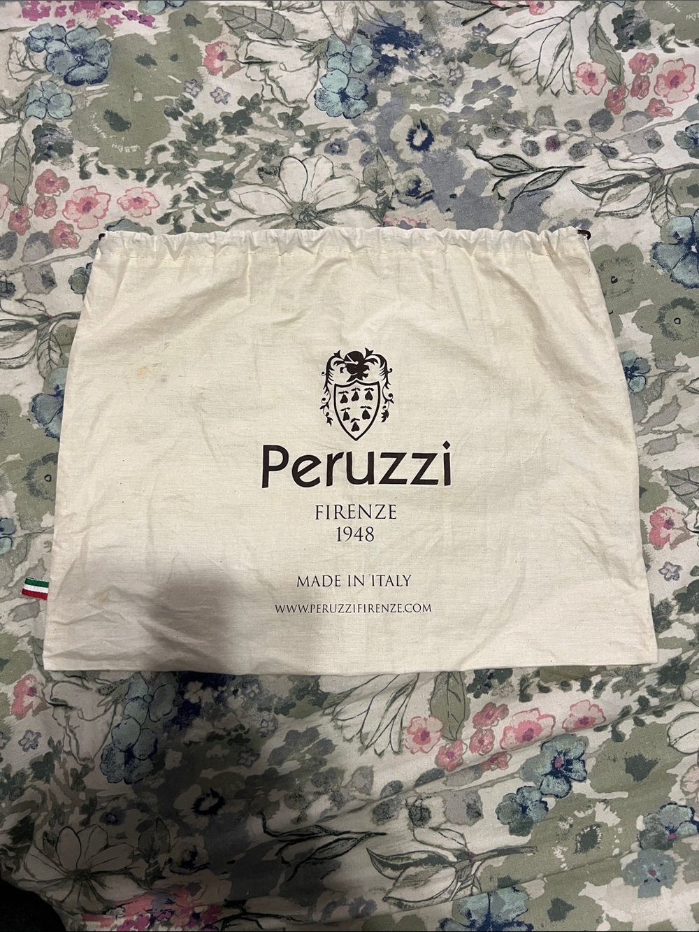 Peruzzi Firenze Drawstring Dust Bag in Cream